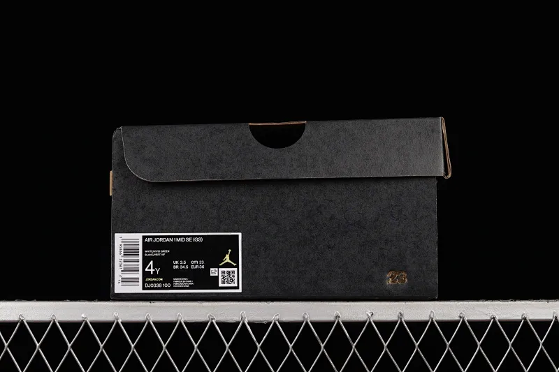 All categories Air Jordan Jordan series basketball shoes Air Jordan 1 Mid G version pure original Air Jordan 1 Mid AJ1 candy powder Zhongbang basketball shoes DJ0338-100
